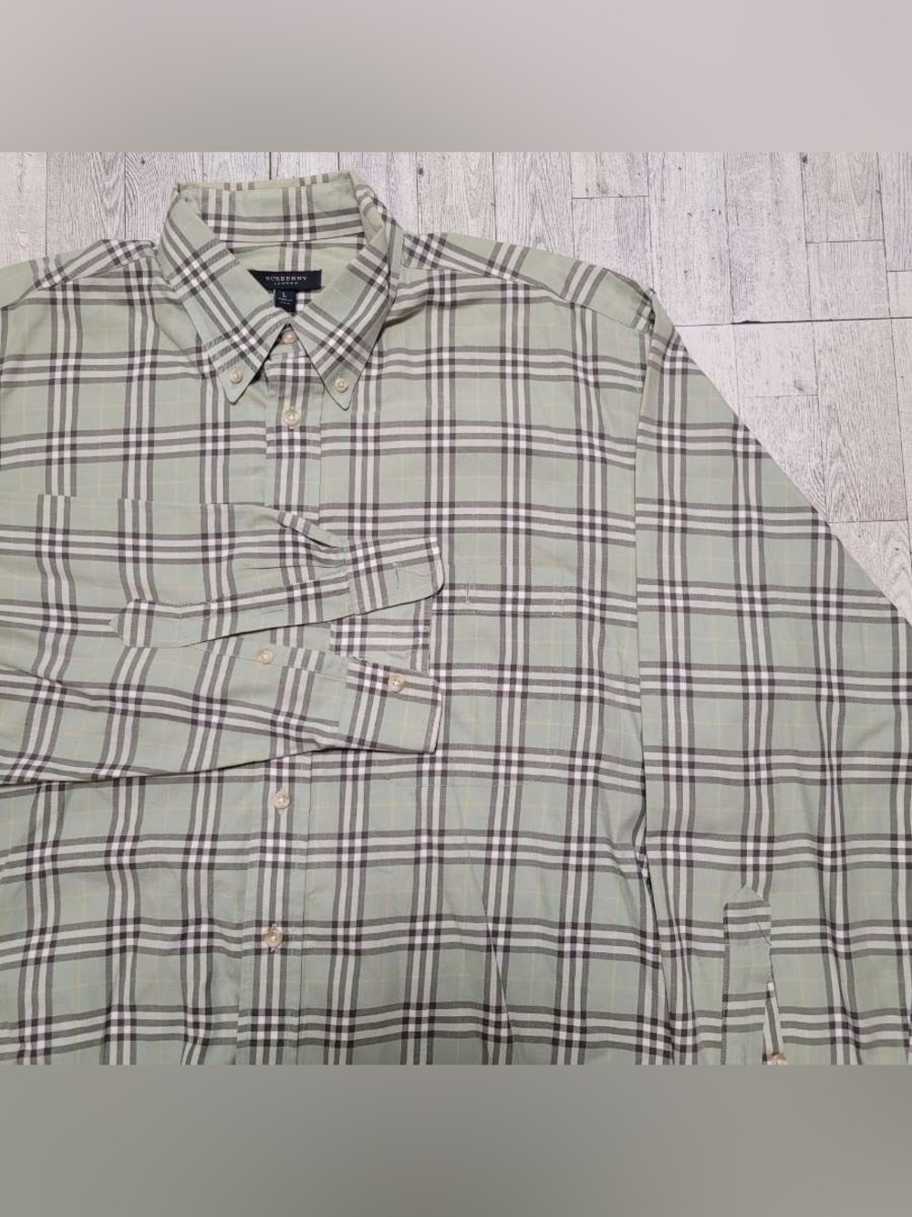 Men's Burberry Green Plaid Long Sleeve Button Down Shirt Size L